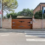 Guesthost - La Casa Nel Pineto With Pool & Parking Appartement *