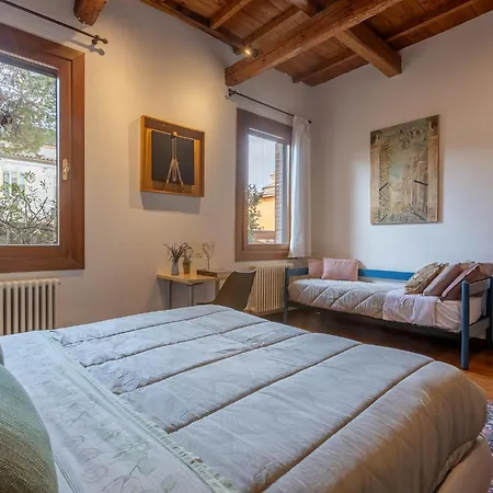 Apartmán Guesthost - La Casa Nel Pineto With Pool & Parking