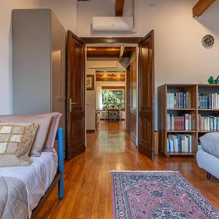 Guesthost - La Casa Nel Pineto With Pool & Parking Apartmán Ferrara