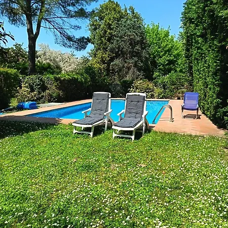 Guesthost - La Casa Nel Pineto With Pool & Parking فيرّارا