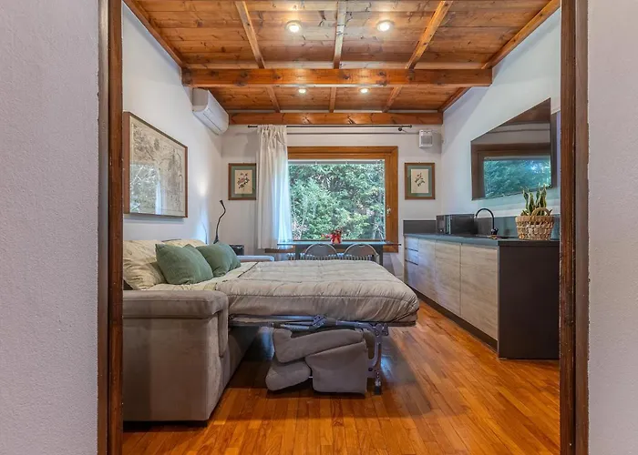 Apartment Guesthost - La Casa Nel Pineto With Pool & Parking Ferrara