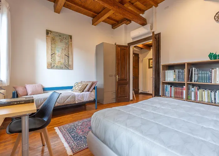 Apartment Guesthost - La Casa Nel Pineto With Pool & Parking