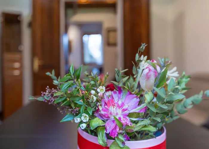 Guesthost - La Casa Nel Pineto With Pool & Parking