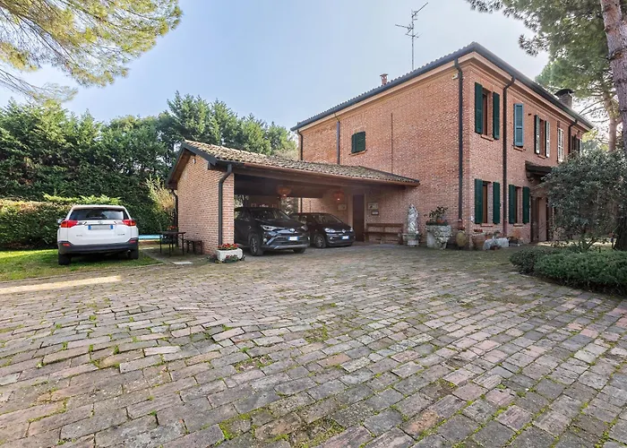 Apartament Guesthost - La Casa Nel Pineto With Pool & Parking Ferrara