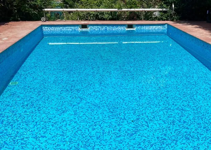 Guesthost - La Casa Nel Pineto With Pool & Parking *