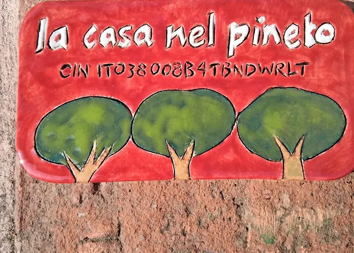 Guesthost - La Casa Nel Pineto With Pool & Parking Ferrara